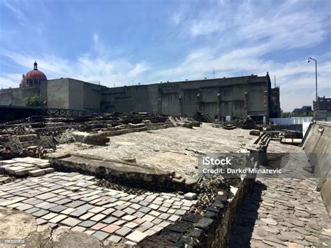 Tenochtitlan Ruins Stock Photo - Download Image Now - Ancient, Ancient ...