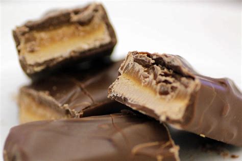 Are 9 Classic Candy Bars Better Frozen? We Found Out | HuffPost