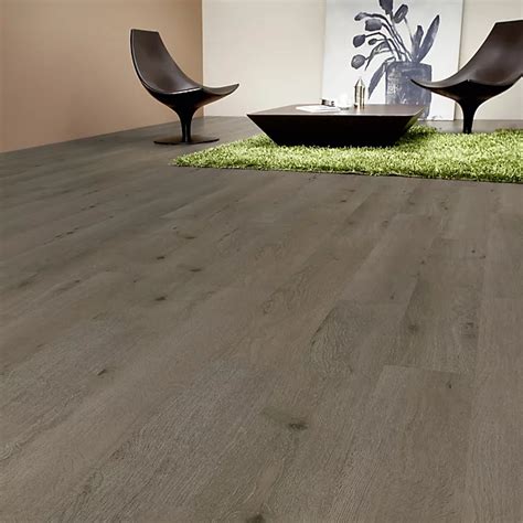 B Q Laminate Flooring Grey Oak