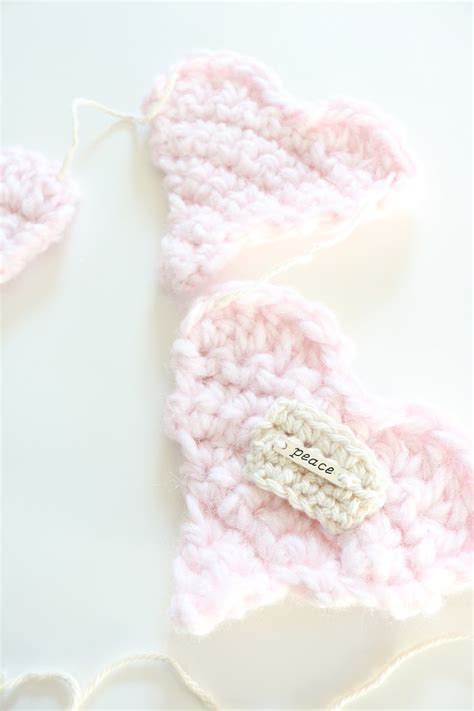 Easy Crochet Heart Garland Pattern - A BOX OF TWINE