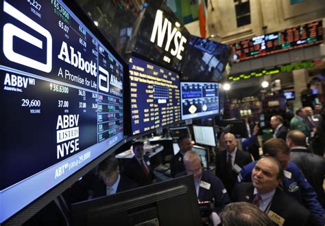 Us Market Close Stocks Rally Despite Apple Posting First Day Losing