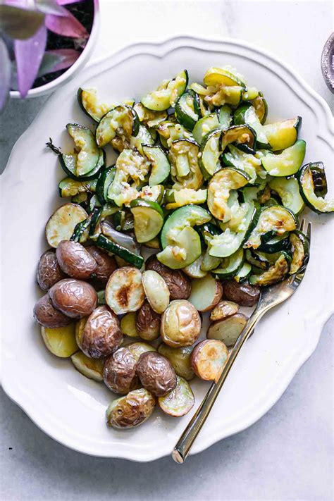 Herb Roasted Zucchini And Potatoes ⋆ Only 5 Ingredients Easy