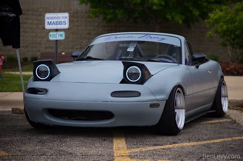 Na Miata With Grey Wrap