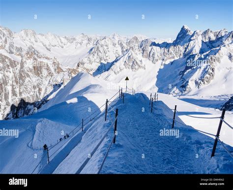 Aiguille Du Midi Fotos Und Bildmaterial In Hoher Aufl Sung Alamy