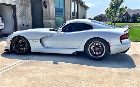 Dodge Viper White Forgeline Gs1r 6 Beadlock Wheel Front