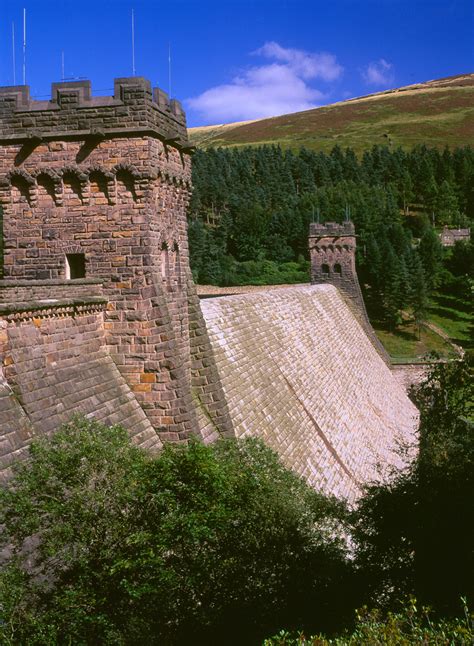 Derwent Reservoir (Derbyshire) | Wiki | Everipedia