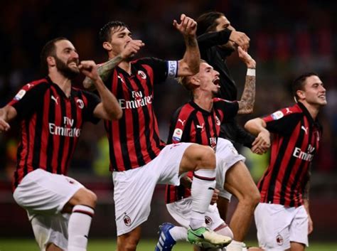 Milan Parma 2 1 Diretta LIVE Cutrone E Kessie Vittoria Champions