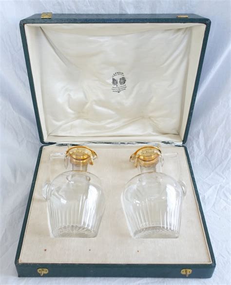 Paire De Pichets Cristal De Baccarat Et Vermeil