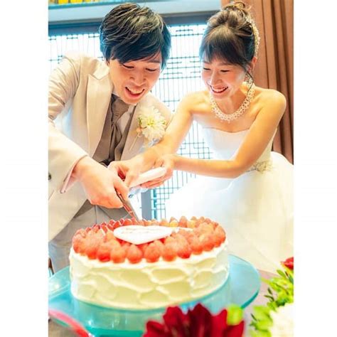 東京タワーの麓の結婚式さんのインスタグラム写真 東京タワーの麓の結婚式instagram「🗼 インパクト抜群！ 可愛いだるまケーキ🎂