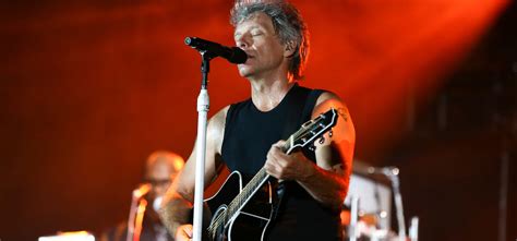 Jon Bon Jovi jakoi musertavan suru uutisen äiti on kuollut