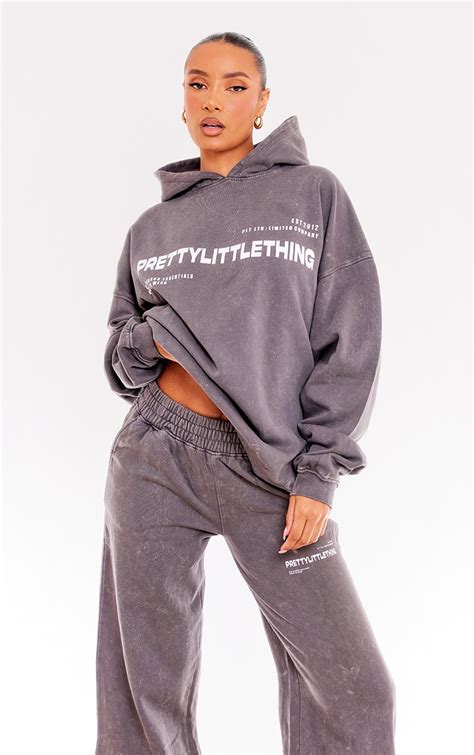 Brown Hoodies Prettylittlething Usa