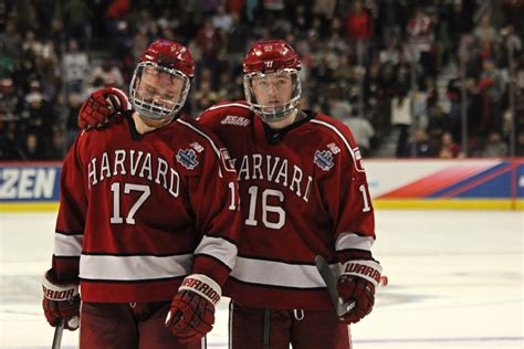 Mens Hockey Drops Frozen Four Heartbreaker To Minnesota Duluth