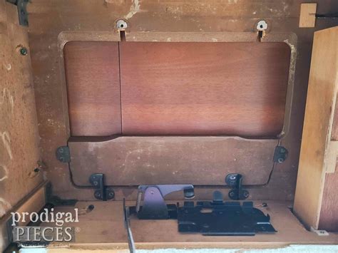 Sewing Machine Table Upcycled - Prodigal Pieces