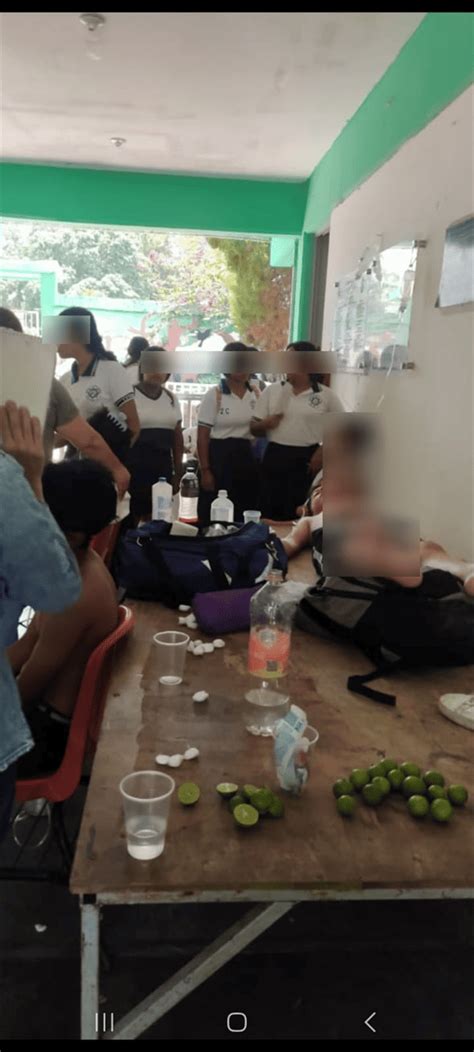 Se Desmayan Estudiantes De Secundaria En Soledad De Doblado Durante Ola