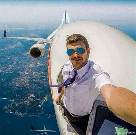 Pilot Selfie Funny Photos Of People Funny Photos Ideas Funny Photoshop