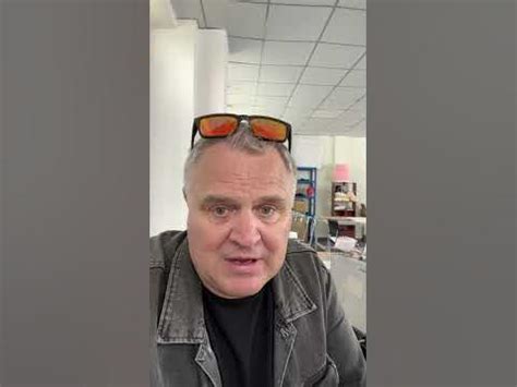 Когда покупать асики выгодней - YouTube