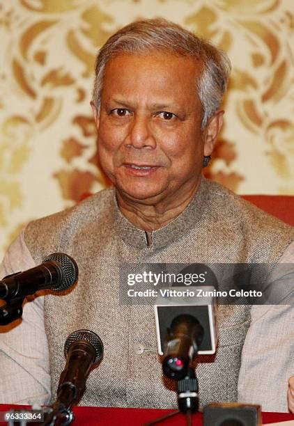 Grameen Bank Managing Director Muhammad Yunus Holds Press Conference ...