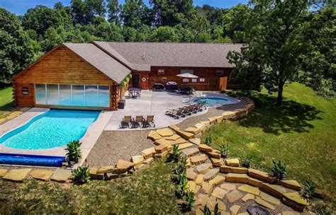 Hocking Hills Luxury Lodges & Cabins - Ohio Luxury Lodging