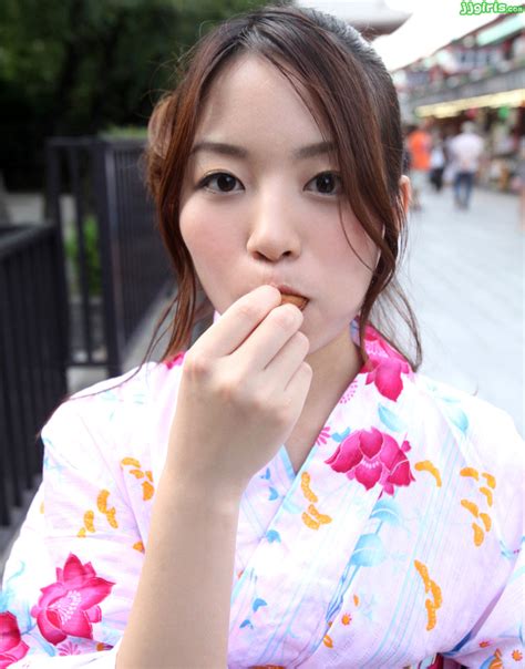 JapaneseBeauties Amateur Saori jav model Free JavIdol nude picture gallery 素人娘さおり AV女優ギャラリー