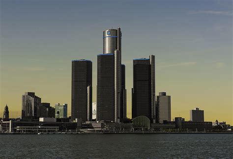 Detroit Skyline, taken from Riverside Drive, Windsor. | Detroit skyline ...