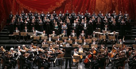 Simon Rattle Conducts Beethovens Ninth Symphony In Madrid Digital