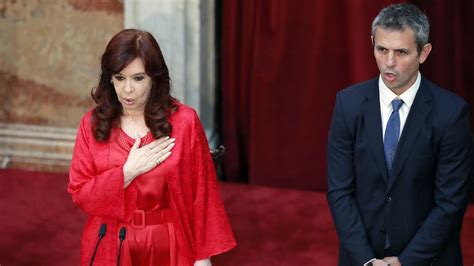 La peineta de Cristina Fernández de Kirchner en la toma de posesión de