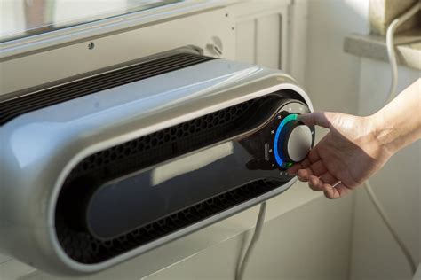 The Kapsul W5 Is A Smart Window Air Conditioner That Takes Little Space