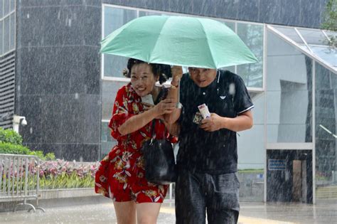 天文台：未來兩三小時雷雨影響 — 識港