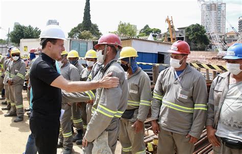 Doria visita obras de expansão da Linha 2 Verde do Metrô