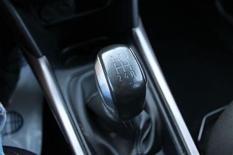 Peugeot Style Cv Essence Cran Tactile Clim Mp Usb Ja Radar