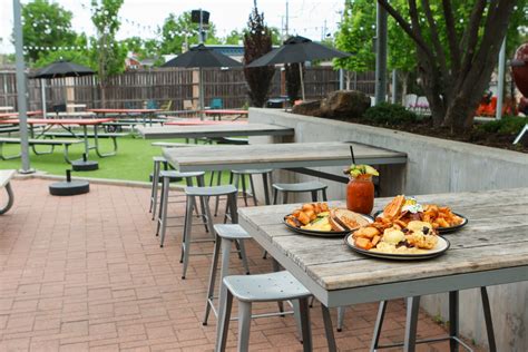 Your Guide to Westport, Kansas City's Brunch Scene - Westport KCMO