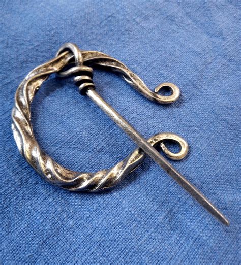 Penannular Shawl Pin Cloak Pin Medieval Jewelry Viking Sca Etsy