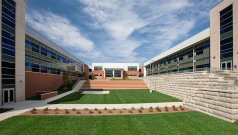 Huguenot High Schoolrichmond Public Schools Moseley Architects