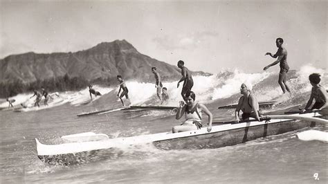 A história do surfe de canoa polinésia Aloha Spirit Mídia