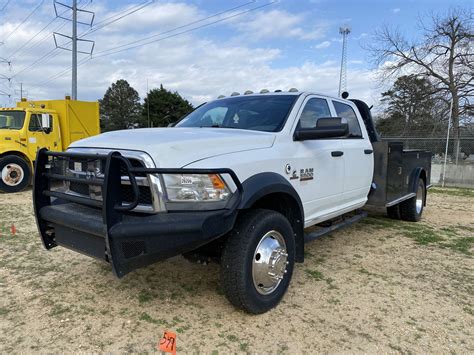 2014 Ram 5500 Heavy Duty Flatbed Truck