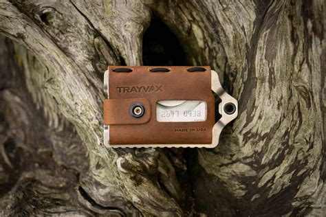 Trayvax Element Wallet | A Modern Mix of Leather and Metal