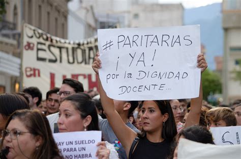 Docentes Autoconvocados Volvieron A Marchar Y Reclamaron Por Una Mejora