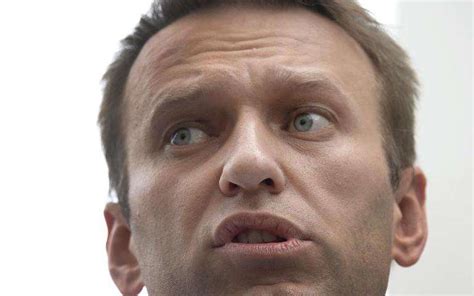 Russie Lopposant Navalny Condamné à 3 Ans Et Demi De Prison Avec