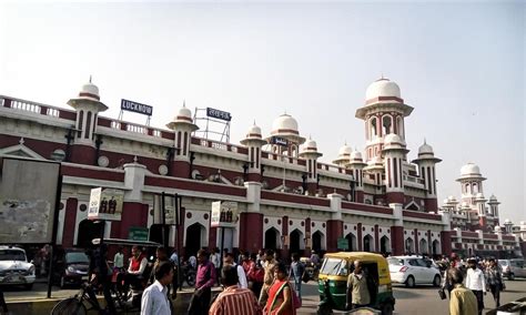 10 Most Busiest Railway Stations In India Train Stations