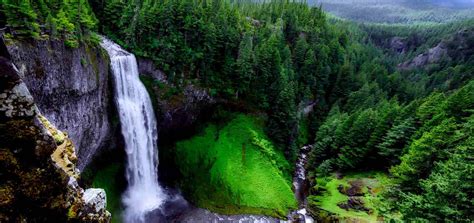 15 Best Waterfalls in Kauai