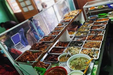 Warung Makan Bu Spoed Yogyakarta, Tawarkan Masakan Khas Jawa - GenPI.co ...