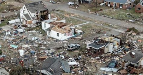 Una Serie Hist Rica De Tornados Deja Decenas De Muertos En Eeuu Onda