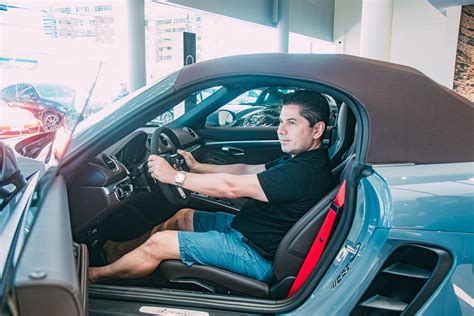 Porsche Center Fortaleza reúne aficionados por velocidade em seu