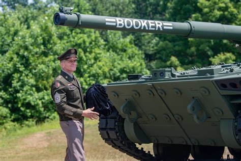 US Army S New M10 Booker MPF 25 By Trisaw 1 1 Tank Talk