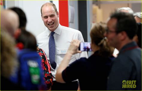 Photo: prince william visits young cancer patient during royal marsden hospital visit 03 | Photo ...