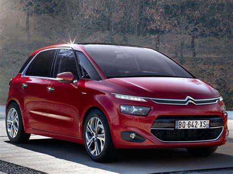 Första officiella bilderna på nya Citroën C4 Picasso Ser likadan ut