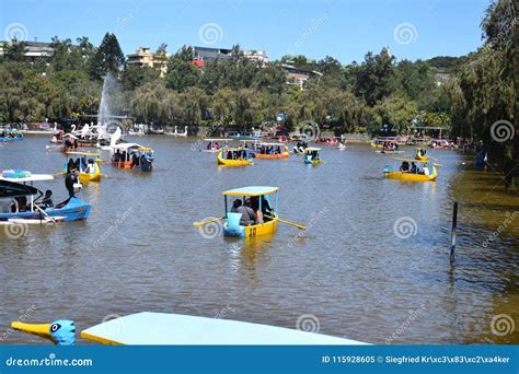 Baguio City, Baguio, Burnham Lake, Boating Burnham Lake, Burnham Park ...