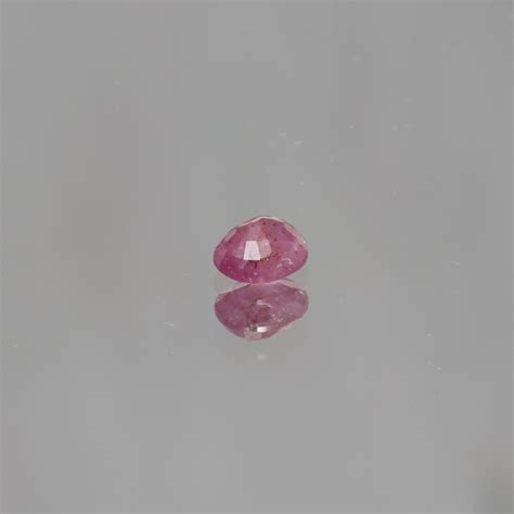 RUBIN, about 1.90 ct. Jewellery & Gemstones - Gemstones - Auctionet