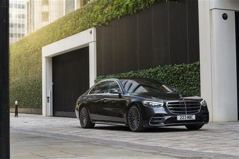 Mercedes Benz S Class Saloon S580e L Amg Line Premium Executive 4dr 9g