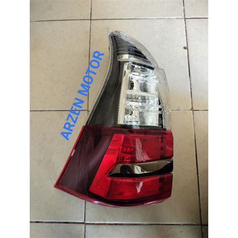 Jual STOPLAMP LAMPU BELAKANG TOYOTA AVANZA VELOZ 2019 2020 2021 KIRI